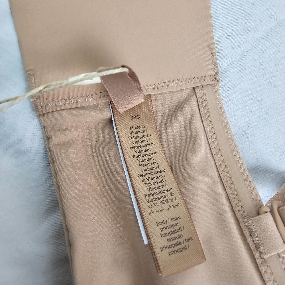 SKIMS NWT Fits Everybody Strapless Bra Size 38C BA-BAN-3208 Color Clay Beige - Picture 3 of 5